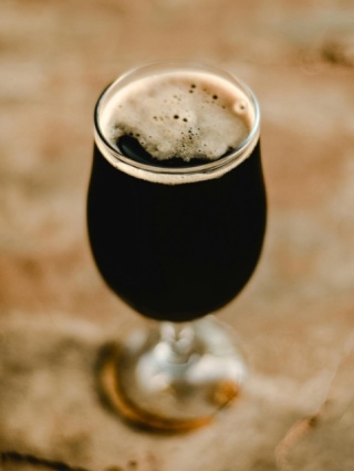 AMBER PO GODZINACH - Bezalkoholowy Porter Bałtycki
